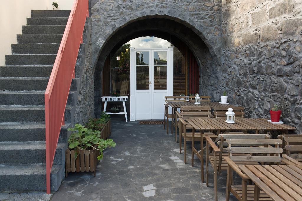Azorean Urban Lodge 蓬塔德尔加达 外观 照片